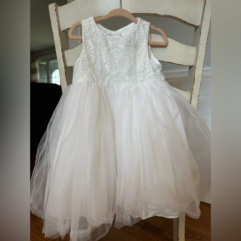 Pippa and Julie white fancy dress, used as a flower girl dress. Size 2T